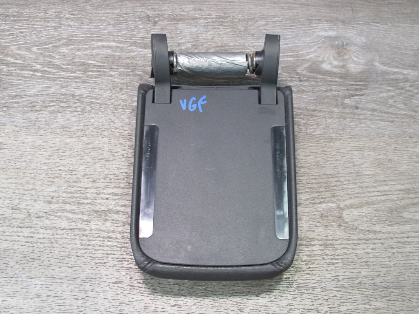 05-09 VW Golf R32 GTI Rabbit Jetta Center Console Leather Armrest Lid OEM