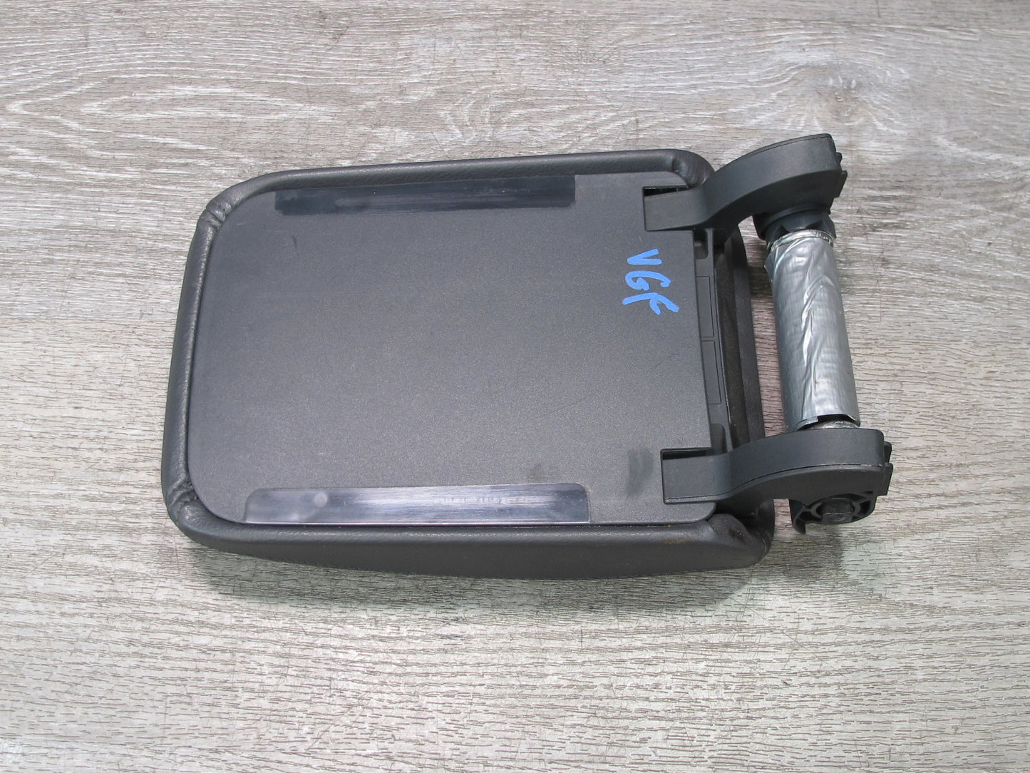 05-09 VW Golf R32 GTI Rabbit Jetta Center Console Leather Armrest Lid OEM