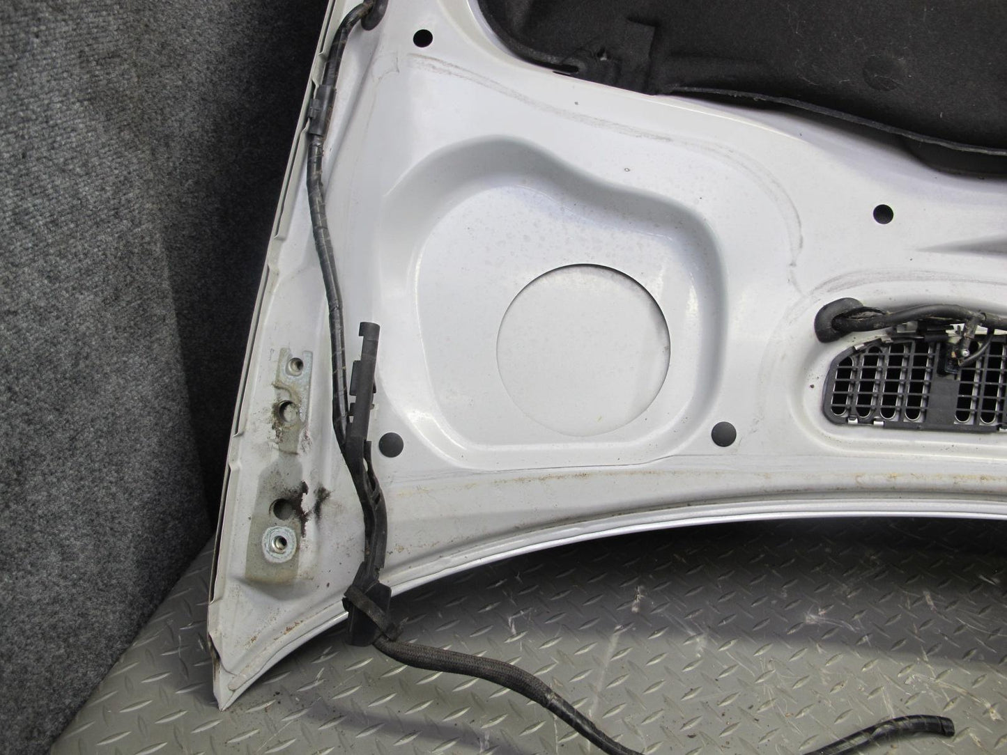 01-03 BMW E46 330ci Coupe Convert Hood Bonnet Shell Cover Panel Titan Silver OEM