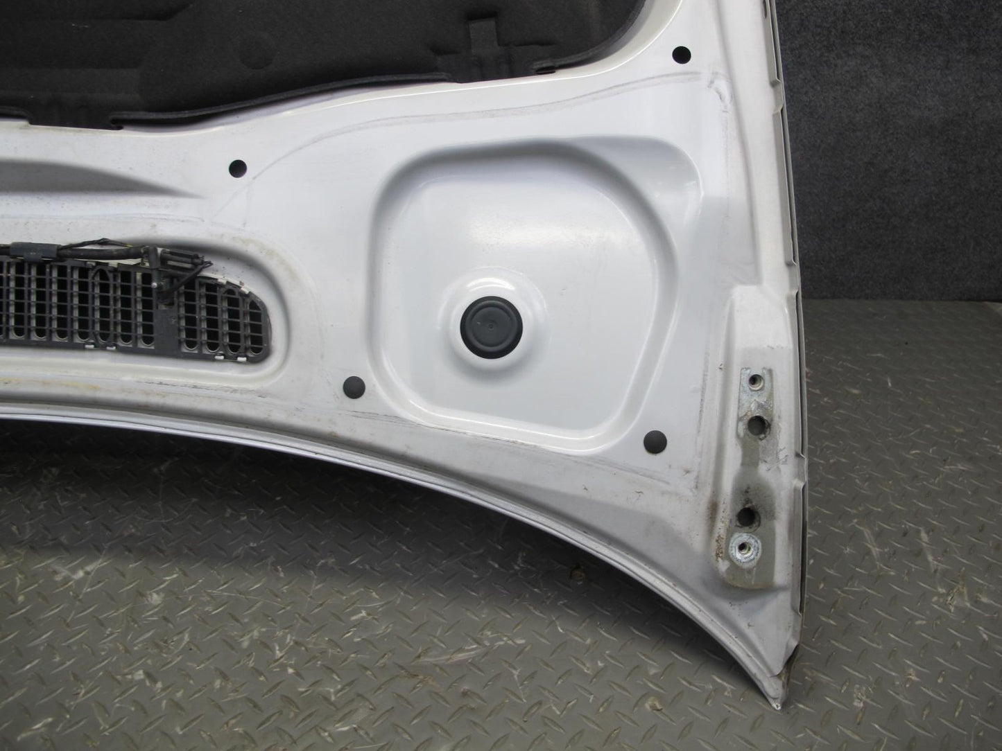 01-03 BMW E46 330ci Coupe Convert Hood Bonnet Shell Cover Panel Titan Silver OEM