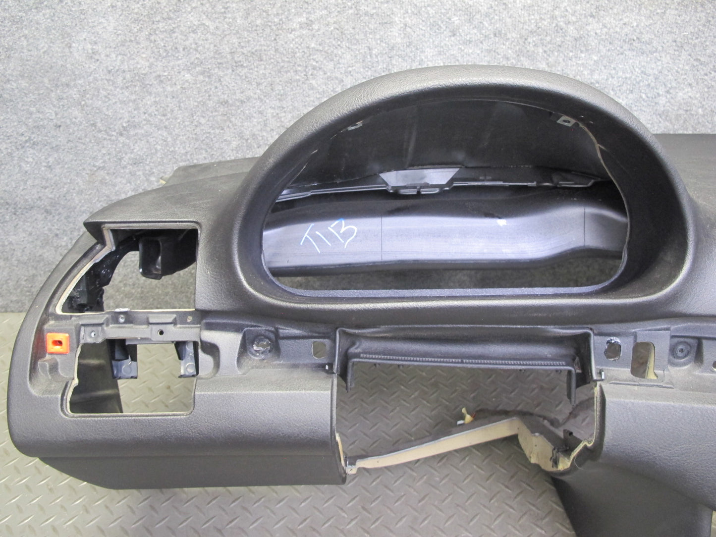 01-06 BMW E46 330ci 3-SERIES Front Dash Dashboard Trim Panel Assembly Black OEM