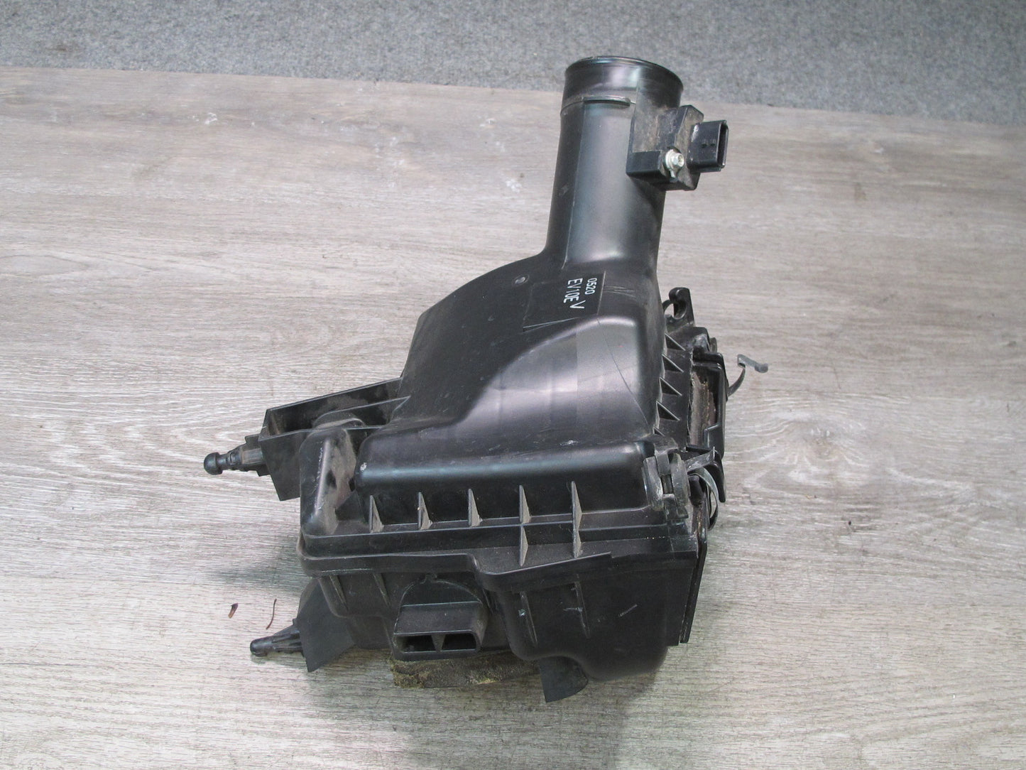 09-20 Nissan Z34 370Z Right Air Intake Cleaner Filter Box w MAF Sensor OEM