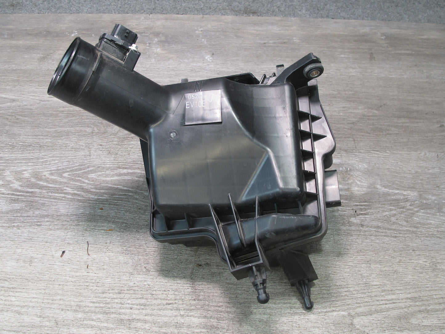09-20 Nissan Z34 370Z Right Air Intake Cleaner Filter Box w MAF Sensor OEM