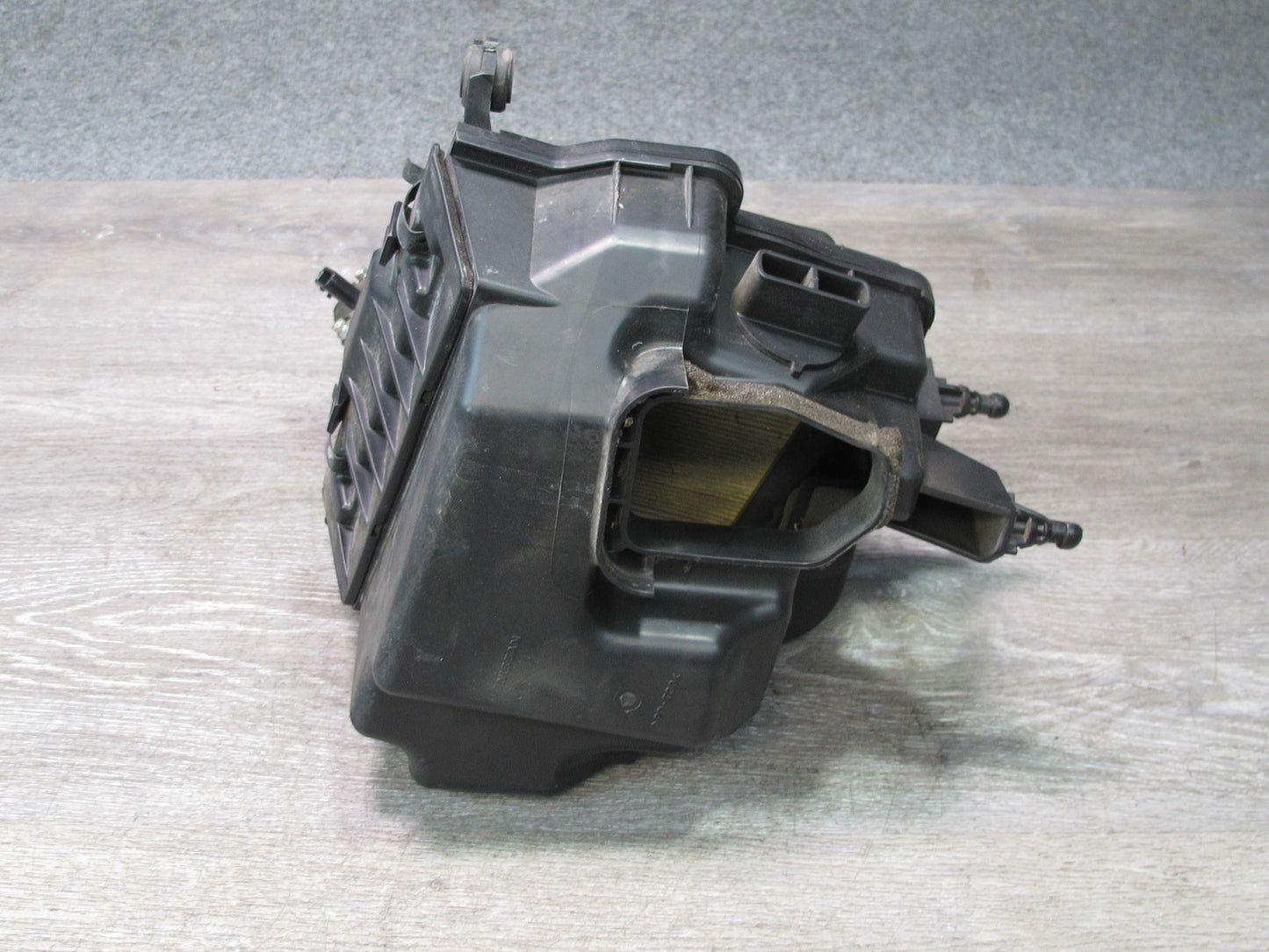 09-20 Nissan Z34 370Z Left Air Intake Cleaner Filter Box w MAF Sensor OEM