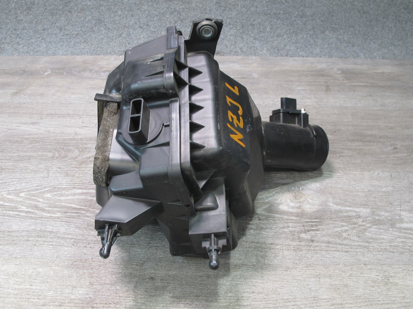 09-20 Nissan Z34 370Z Left Air Intake Cleaner Filter Box w MAF Sensor OEM