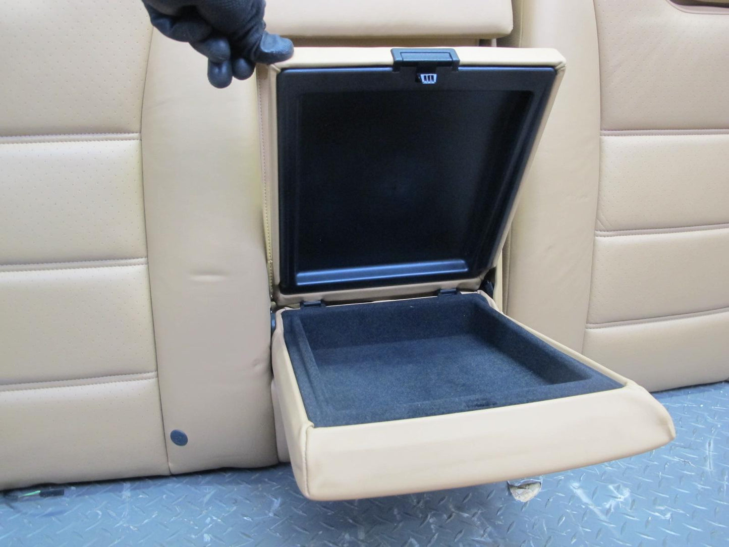 2005-2010 Porsche Cayenne 957 Front & Rear Left & Right Heated Leather Seat Set