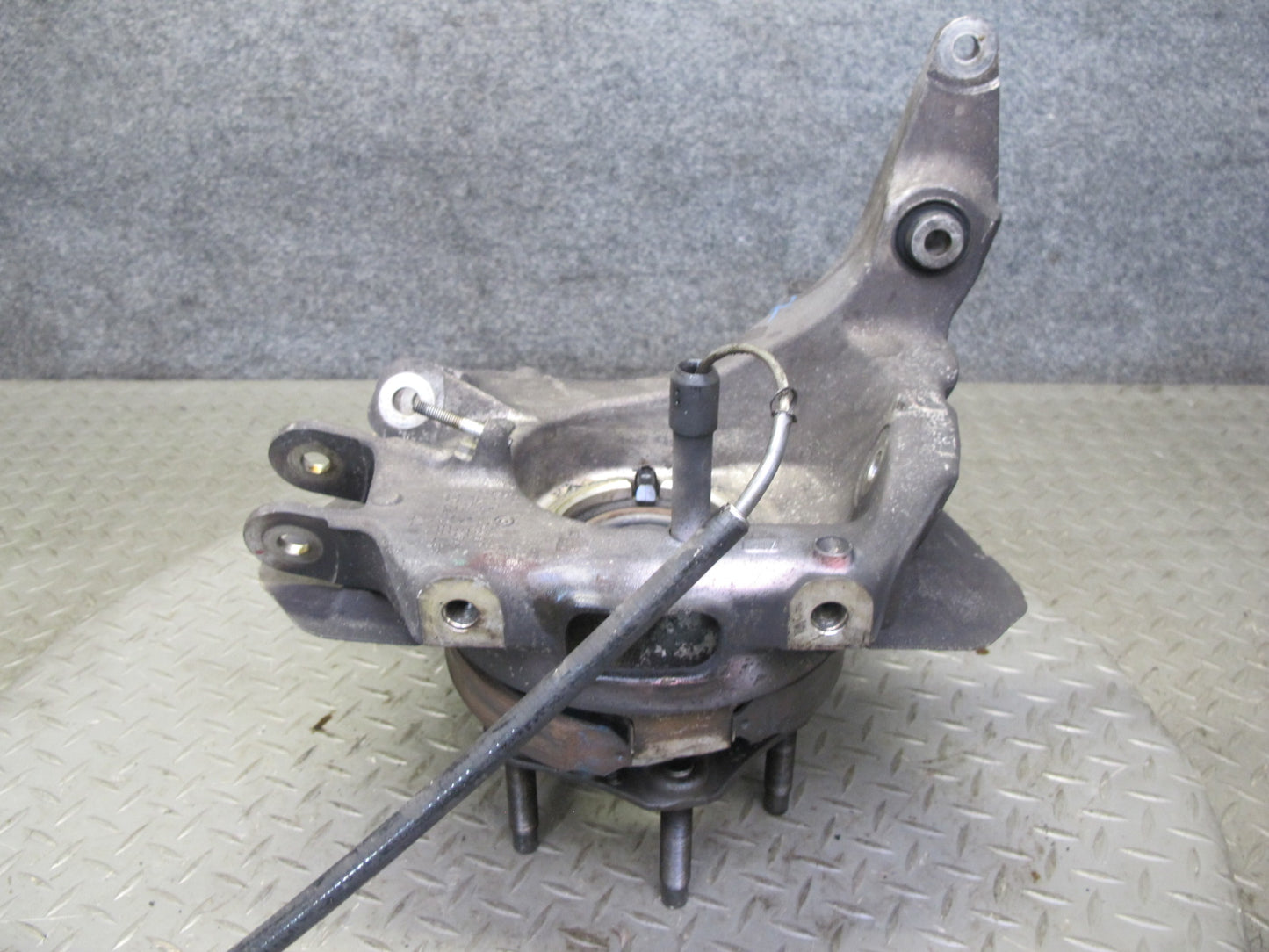 2005-2012 Porsche 911 997 Rear Right Spindle Knuckle Wheel Hub Bearing