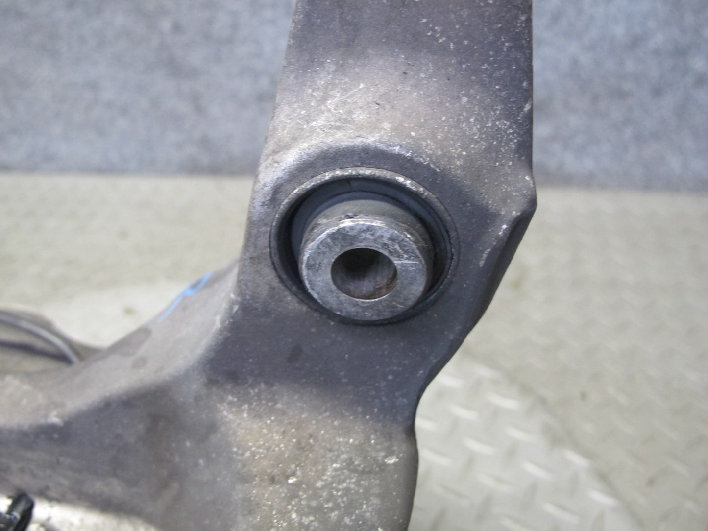 2005-2012 Porsche 911 997 Rear Right Spindle Knuckle Wheel Hub Bearing