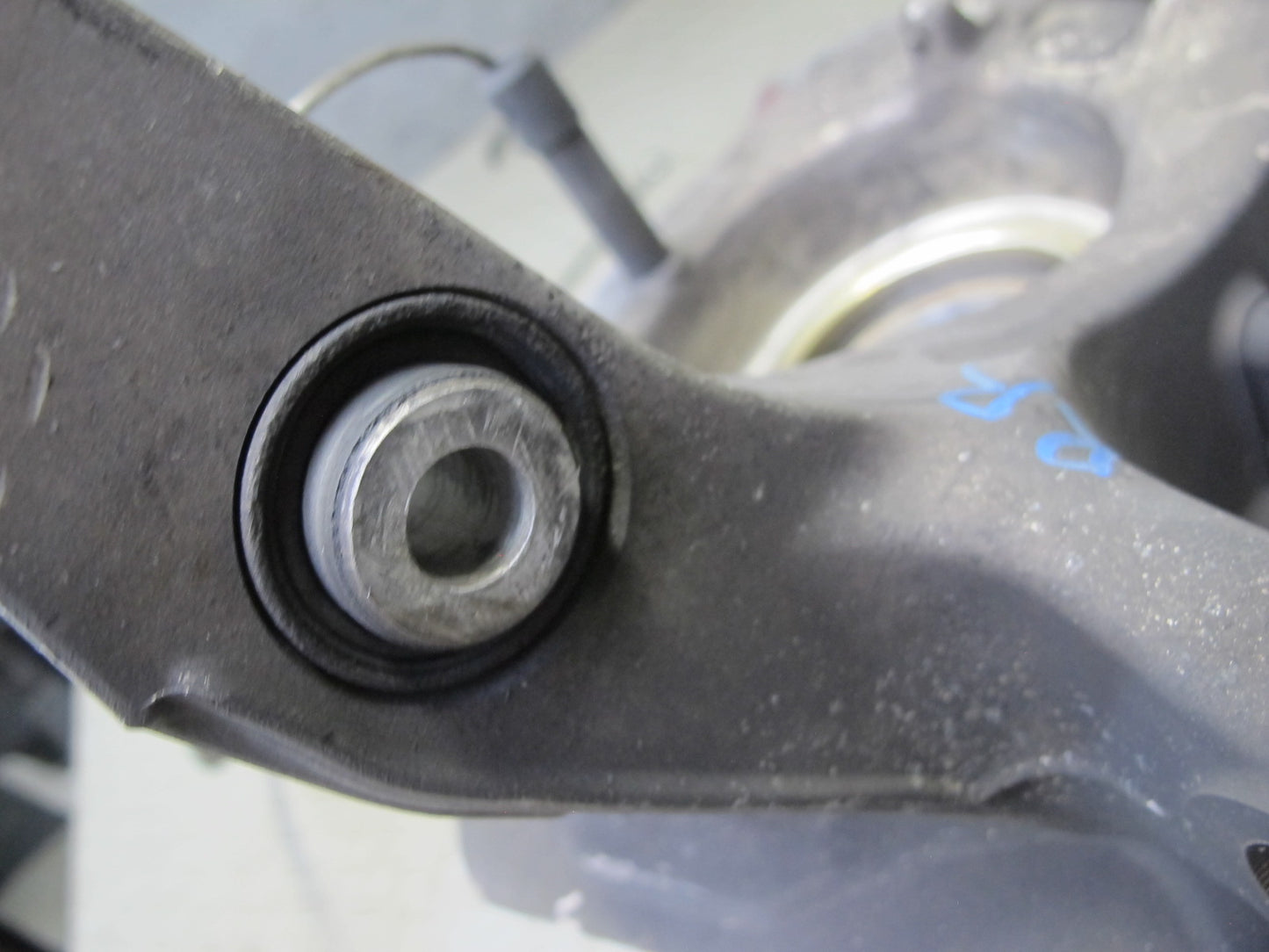 2005-2012 Porsche 911 997 Rear Right Spindle Knuckle Wheel Hub Bearing