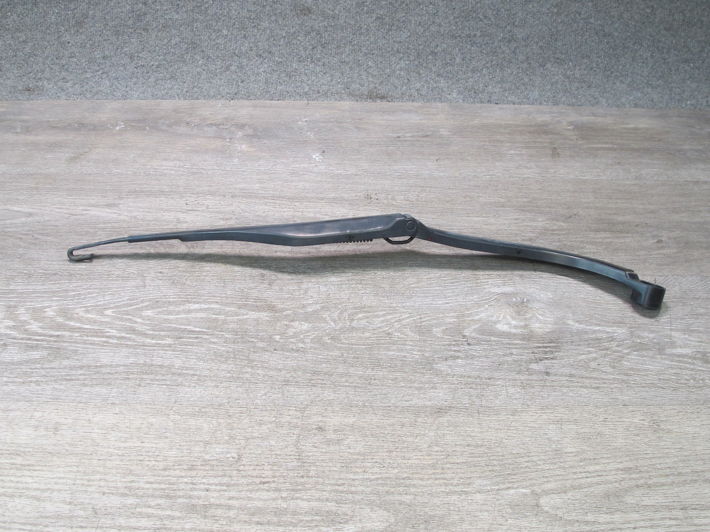 09-10 Nissan Z34 370Z Set of 2 Front Windshield Wiper Arm w Cap Covers OEM