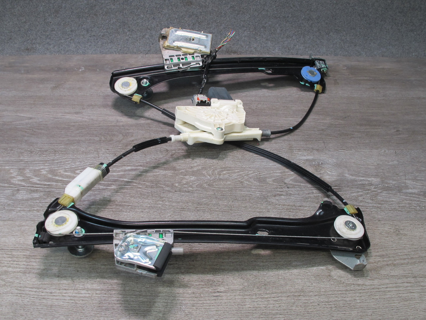 09-20 Nissan 370Z Z34 Front Right Passenger Door Window Regulator w Motor OEM