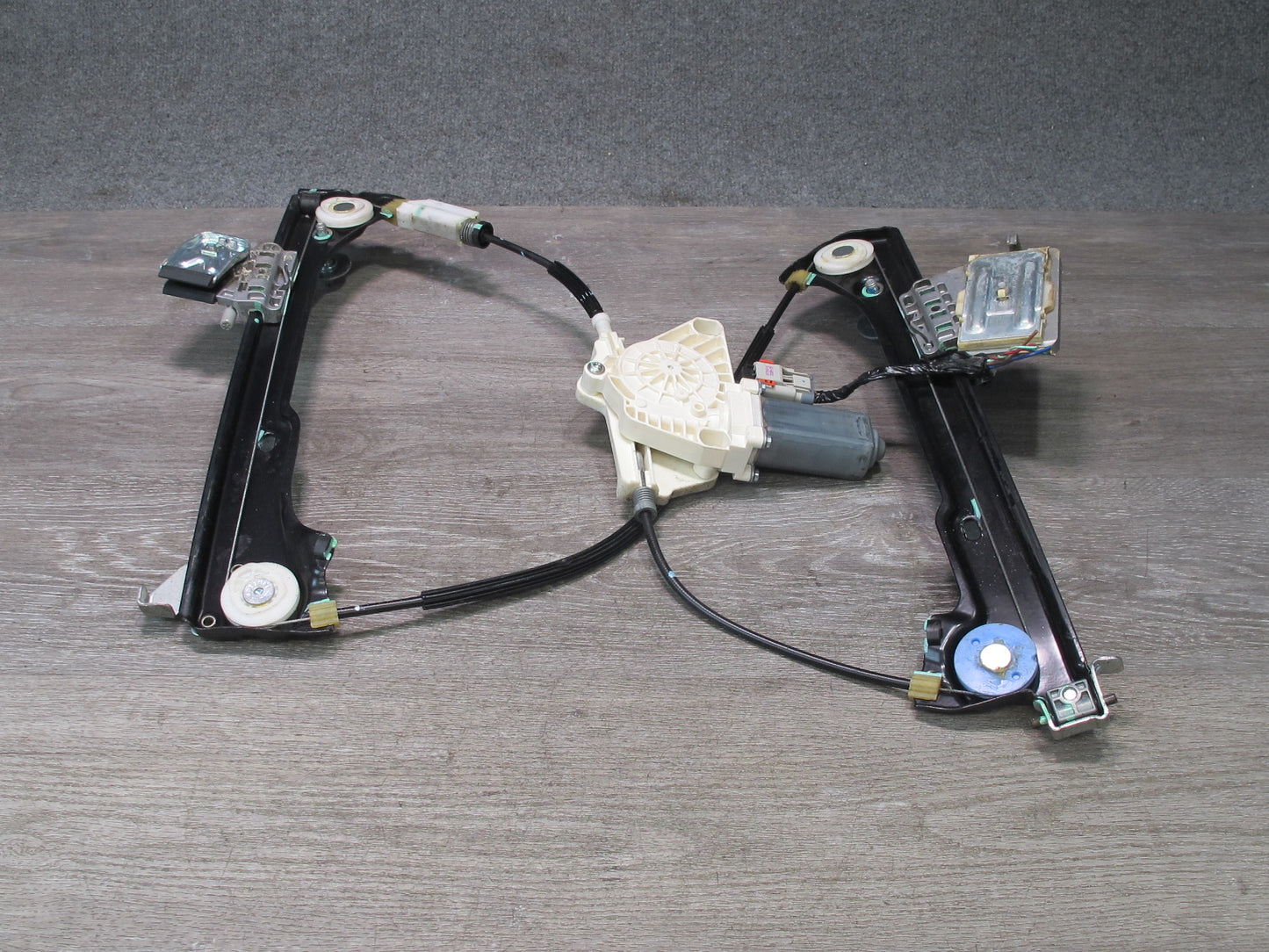 09-20 Nissan 370Z Z34 Front Right Passenger Door Window Regulator w Motor OEM