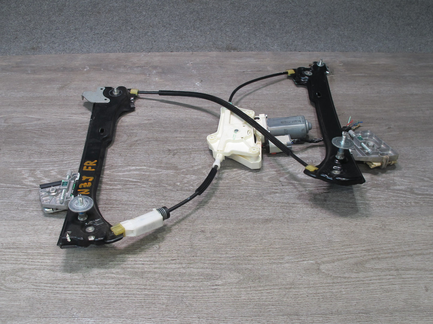 09-20 Nissan 370Z Z34 Front Right Passenger Door Window Regulator w Motor OEM