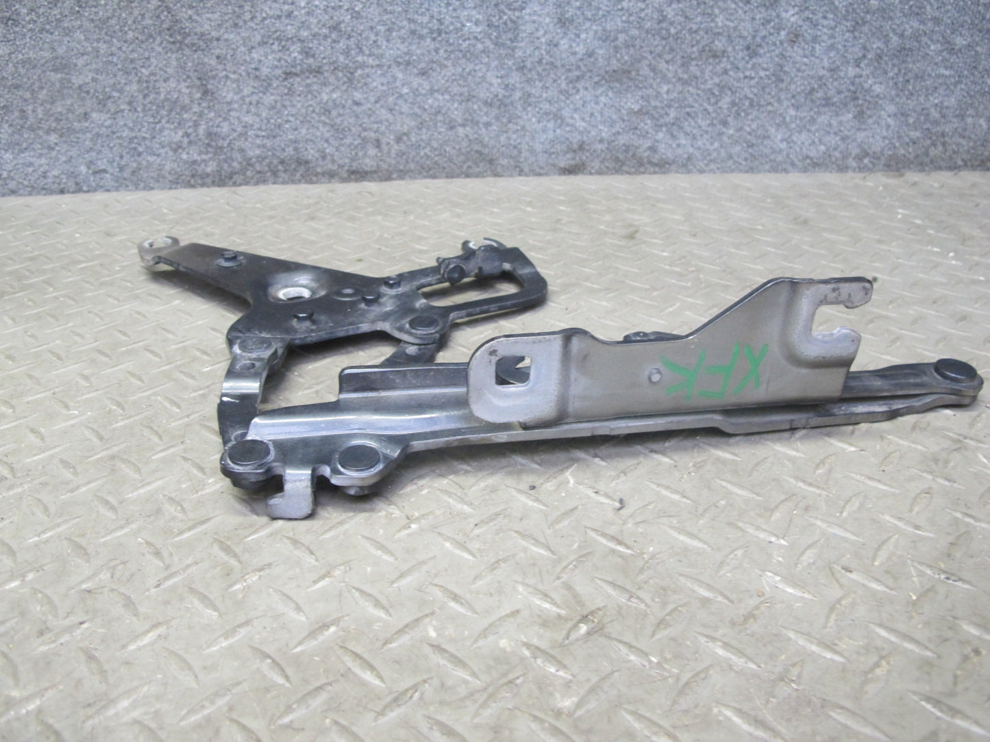 2014-2018 BMW F15 X5 Front Left & Right Hood Hinge Set of 2