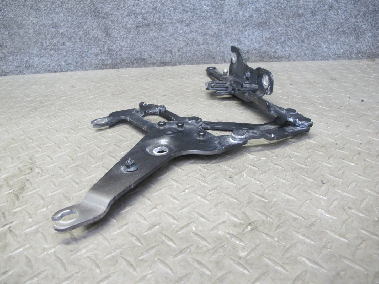 2014-2018 BMW F15 X5 Front Left & Right Hood Hinge Set of 2