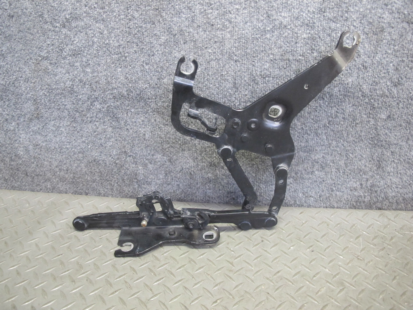 2014-2018 BMW F15 X5 Front Left & Right Hood Hinge Set of 2