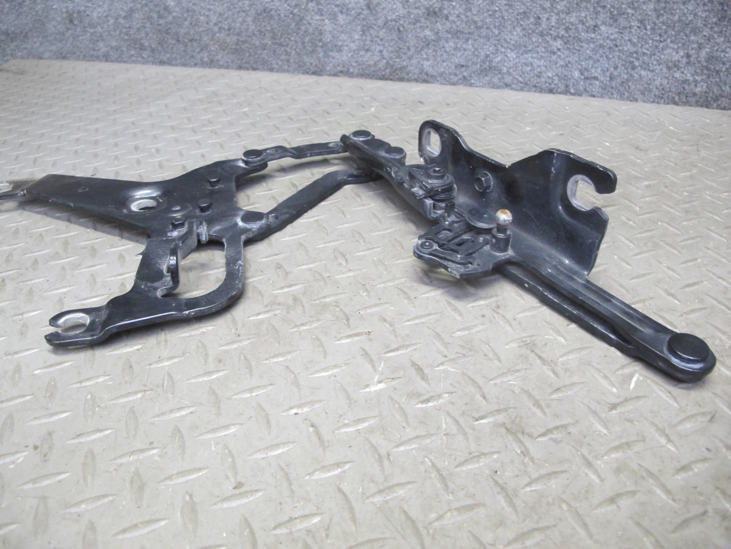 2014-2018 BMW F15 X5 Front Left & Right Hood Hinge Set of 2