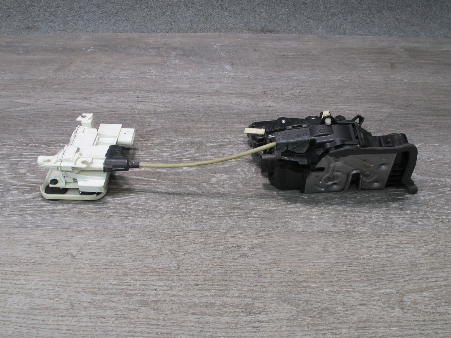 2014-2018 BMW F15 X5 Front Left Door Lock Latch Actuator w Soft Close 7281945
