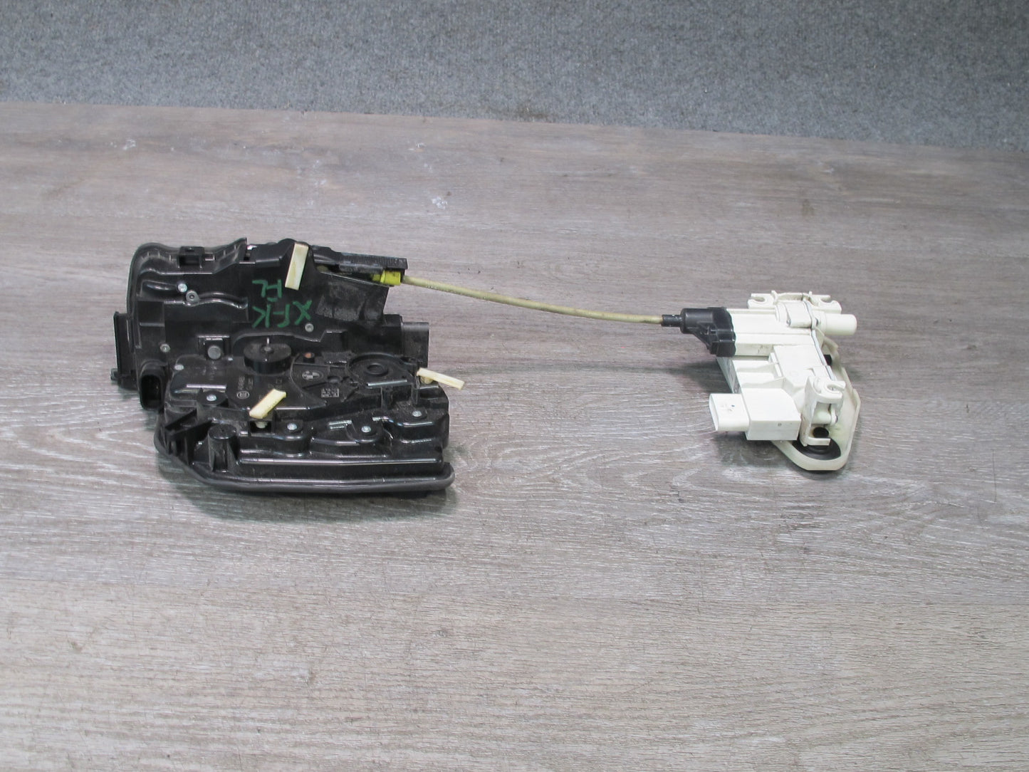 2014-2018 BMW F15 X5 Front Left Door Lock Latch Actuator w Soft Close 7281945