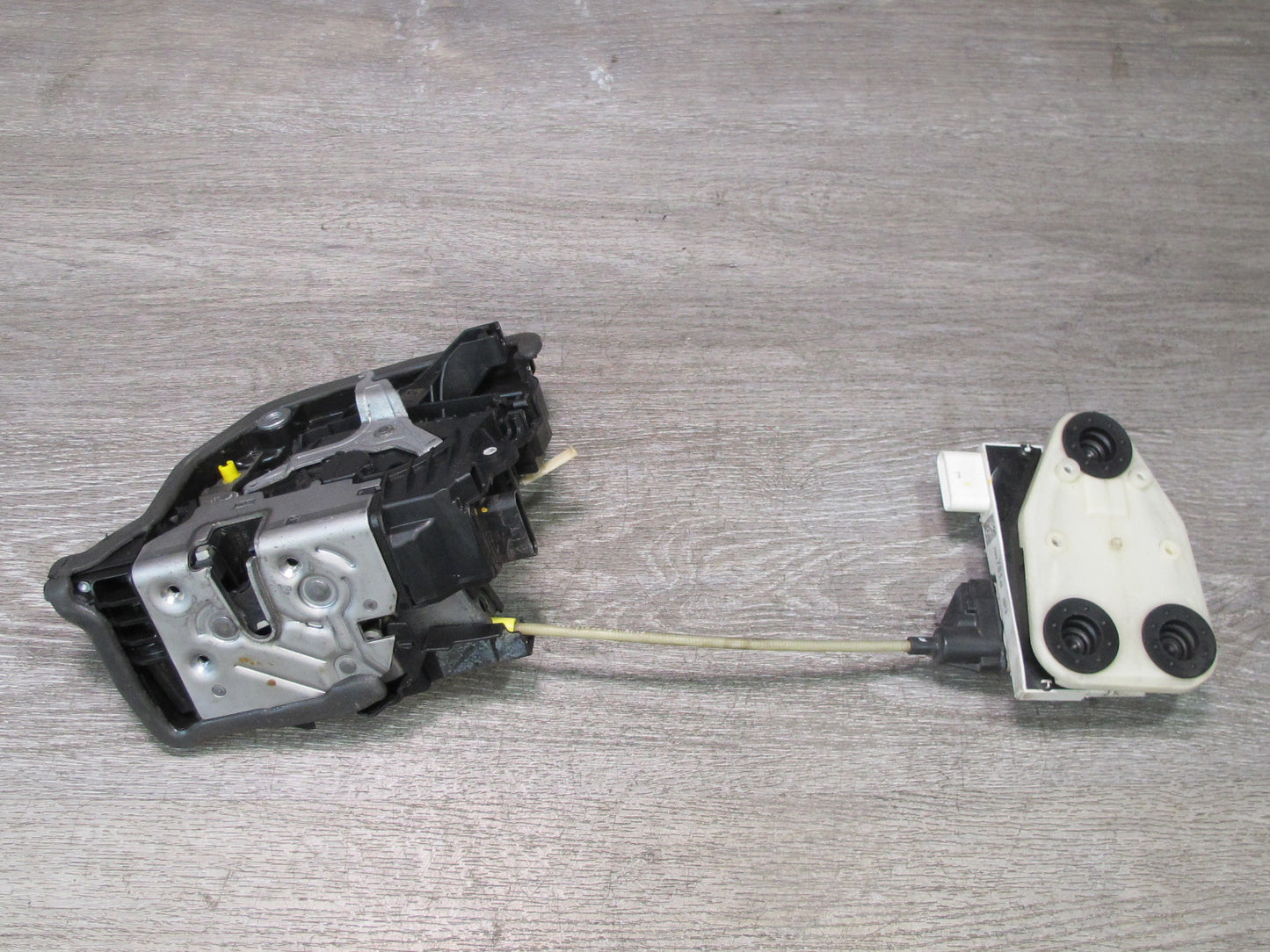 2014-2018 BMW F15 X5 Front Left Door Lock Latch Actuator w Soft Close 7281945