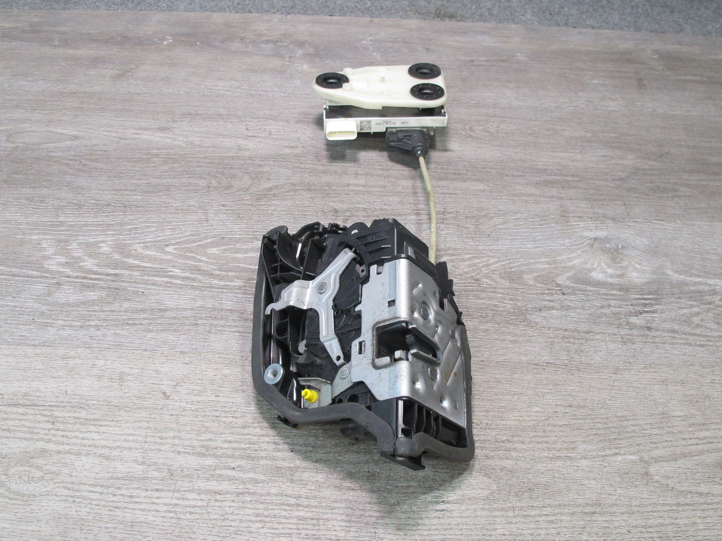 2014-2018 BMW F15 X5 Front Left Door Lock Latch Actuator w Soft Close 7281945