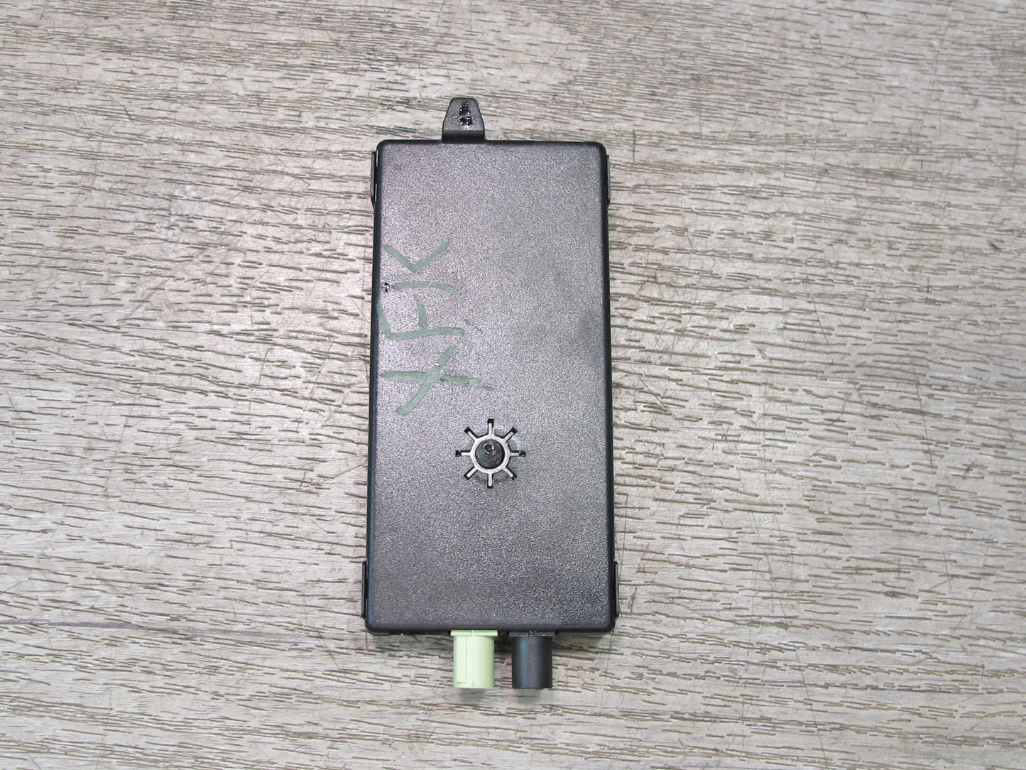 2014-2018 BMW F15 X5 Radio Antenna Diversity Amplifier AMP Module 9334692