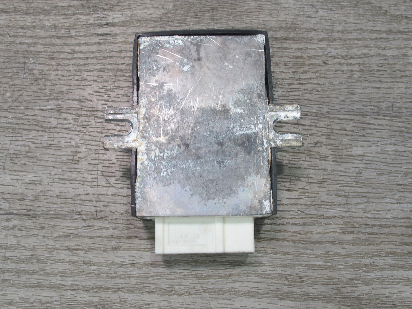 2014-2018 BMW F15 X5 N63 Fuel Pump Control Module 7358145