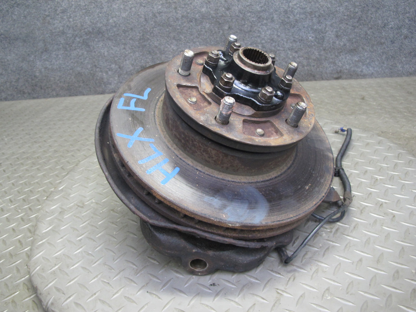 1998-2007 Lexus J100 LX470 Front Left Side Spindle Knuckle Wheel Hub Bearing