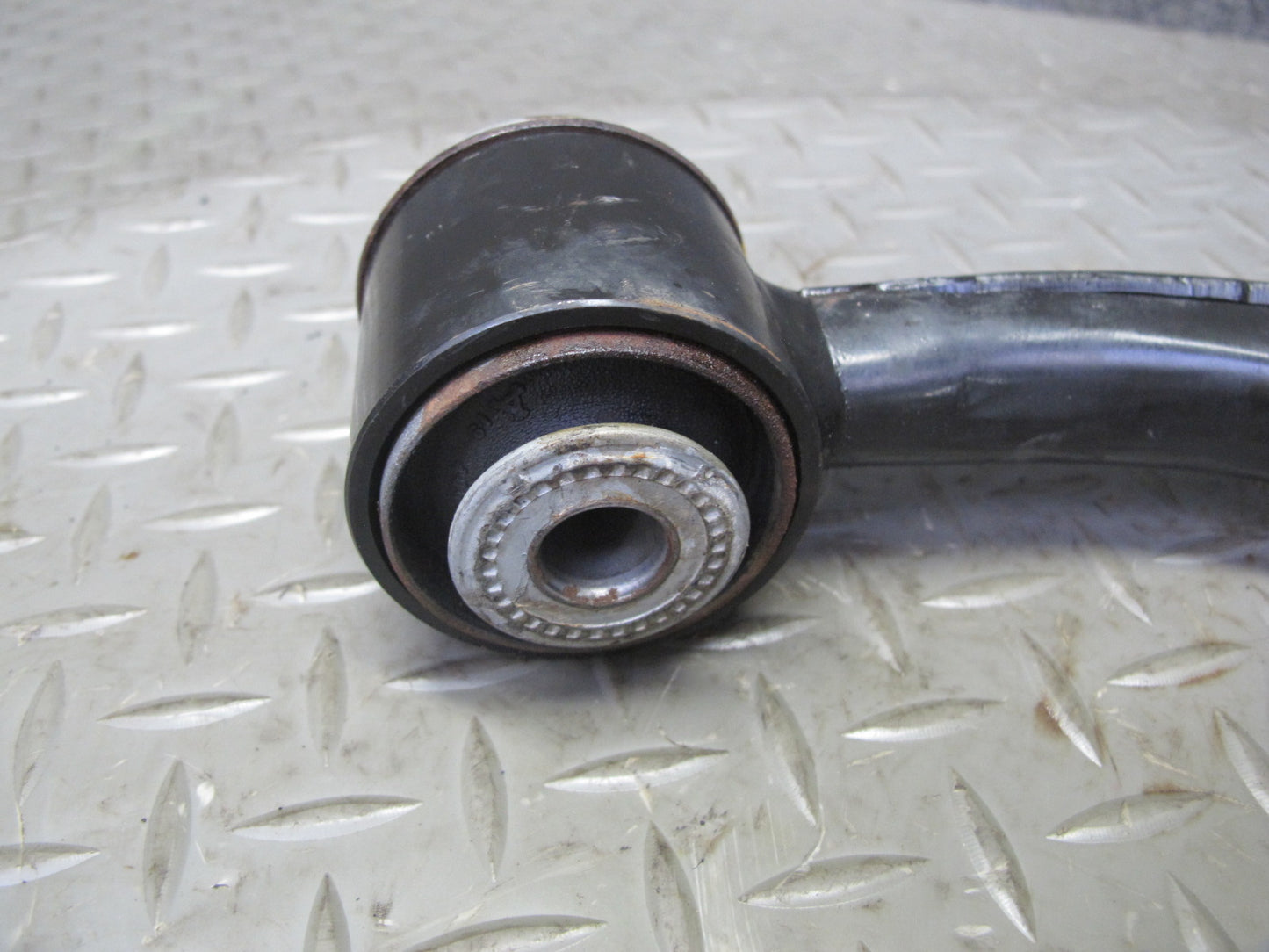 1998-2007 Lexus UZJ100L LX470 Front Left Driver Side Upper Control Arm