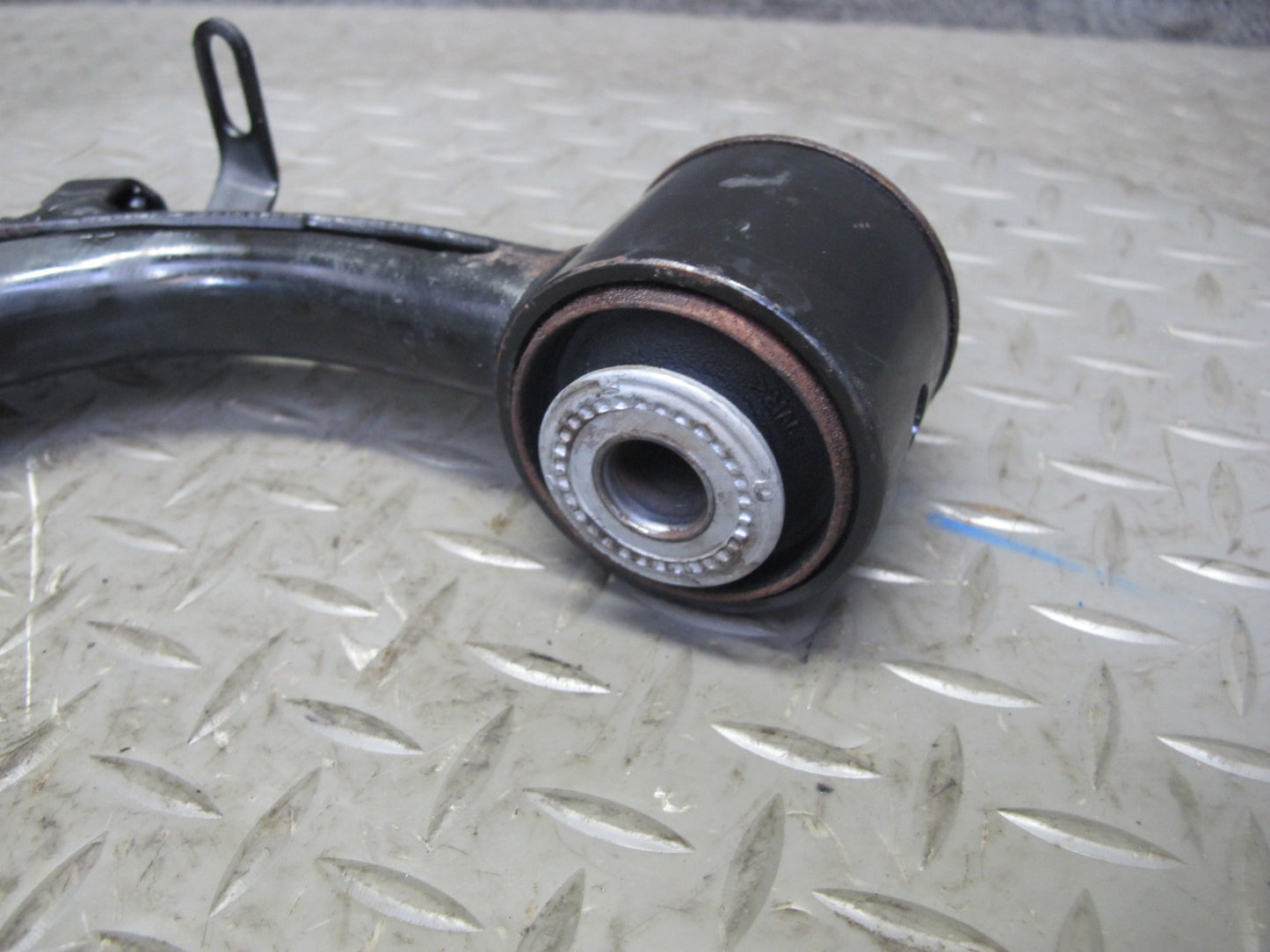 1998-2007 Lexus UZJ100L LX470 Front Left Driver Side Upper Control Arm