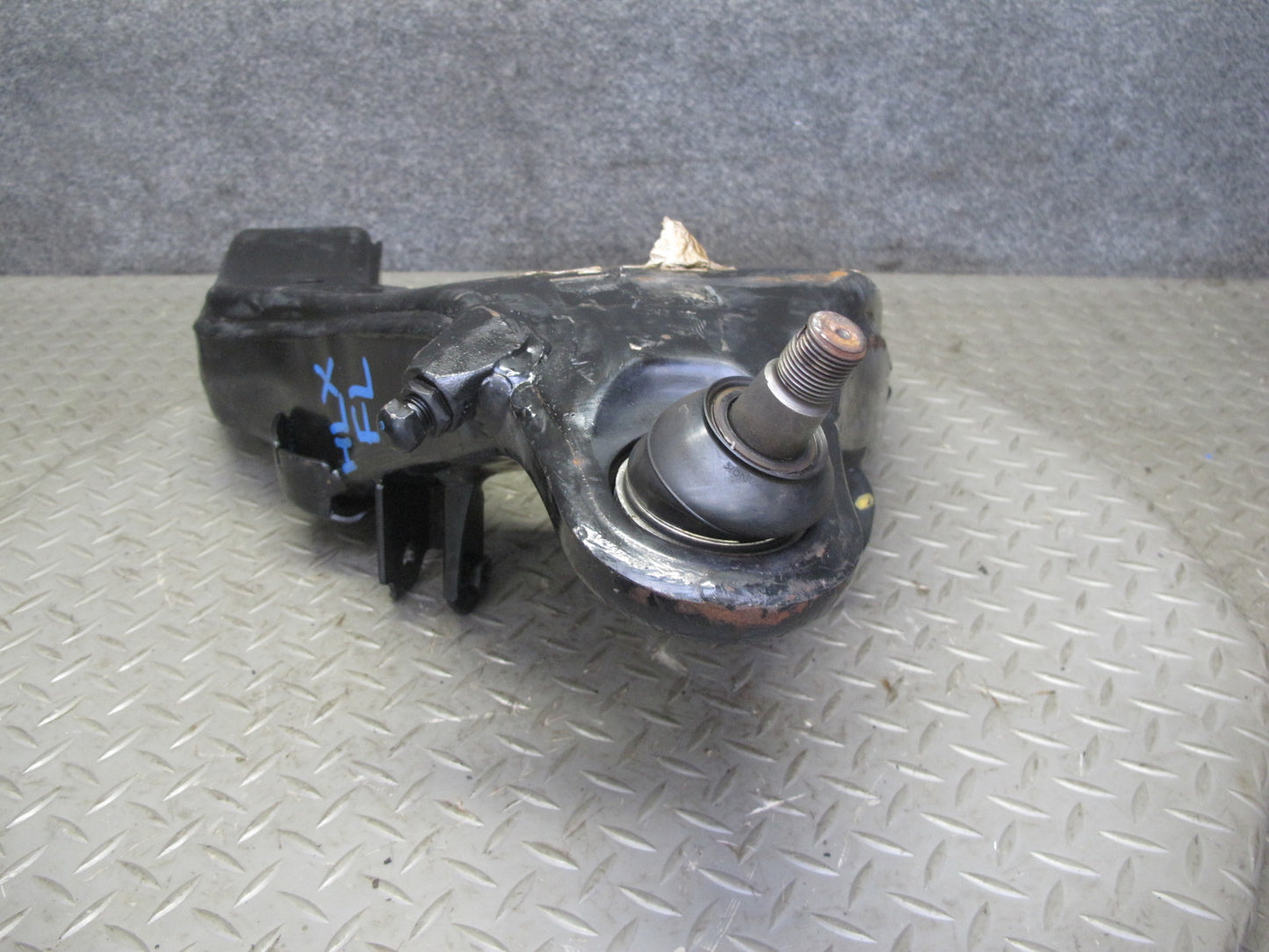 1998-2007 Lexus UZJ100L LX470 Front Left Driver Side Lower Control Arm