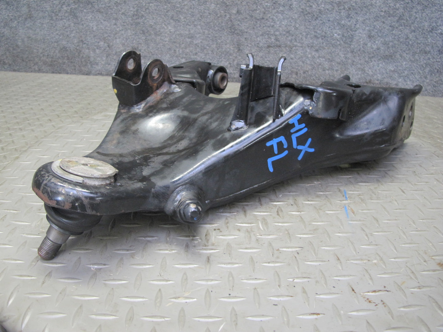 1998-2007 Lexus UZJ100L LX470 Front Left Driver Side Lower Control Arm