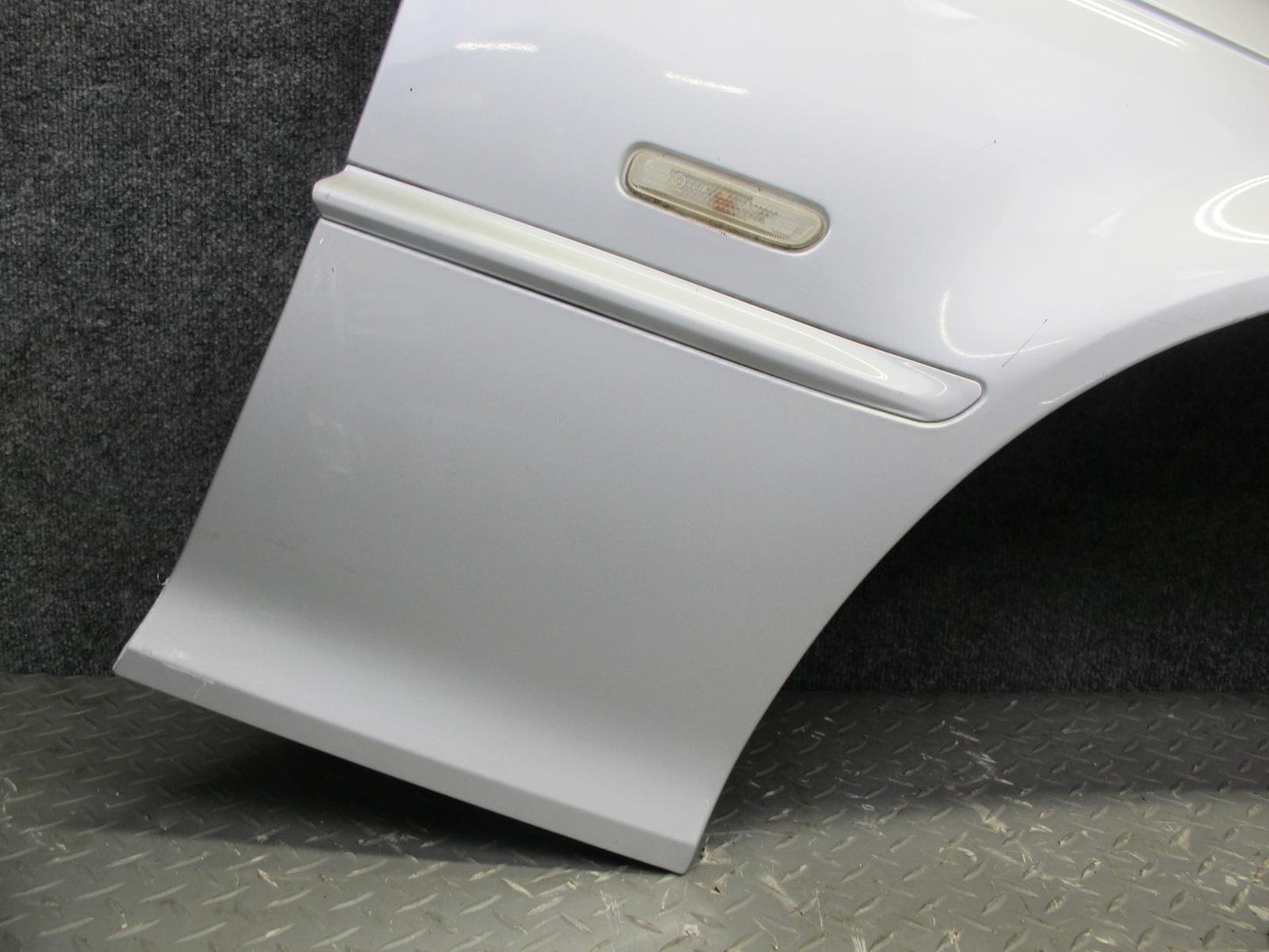 01-03 BMW E46 330ci Coupe Convertible Front Right Fender Shell Cover Panel OEM