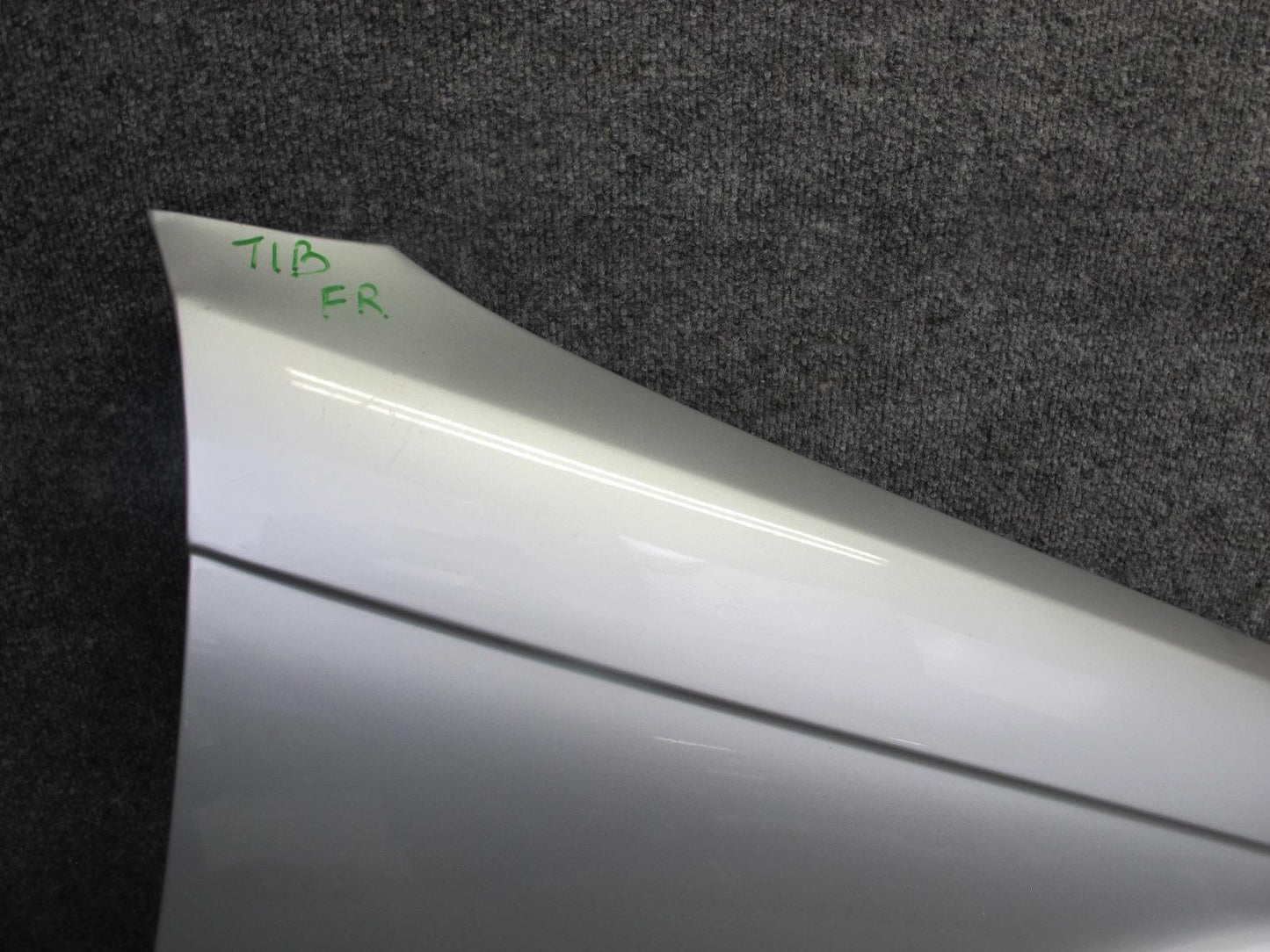 01-03 BMW E46 330ci Coupe Convertible Front Right Fender Shell Cover Panel OEM