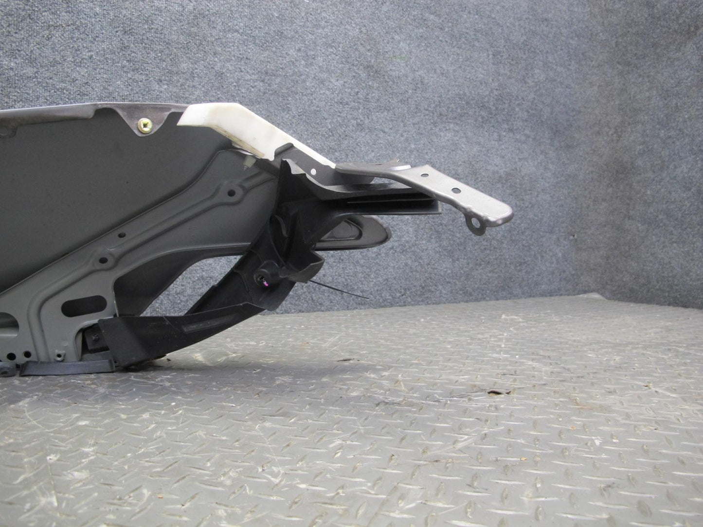 10-19 Nissan Z34 370Z Convertible Front Right Fender Shell Panel Cover Gray OEM