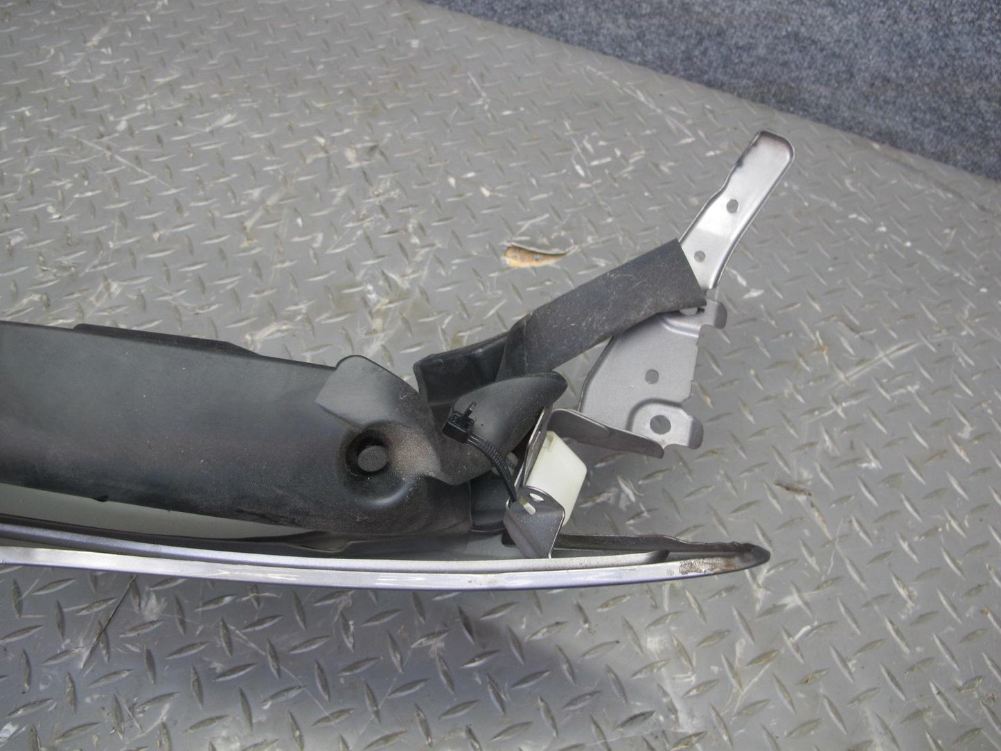 10-19 Nissan Z34 370Z Convertible Front Right Fender Shell Panel Cover Gray OEM