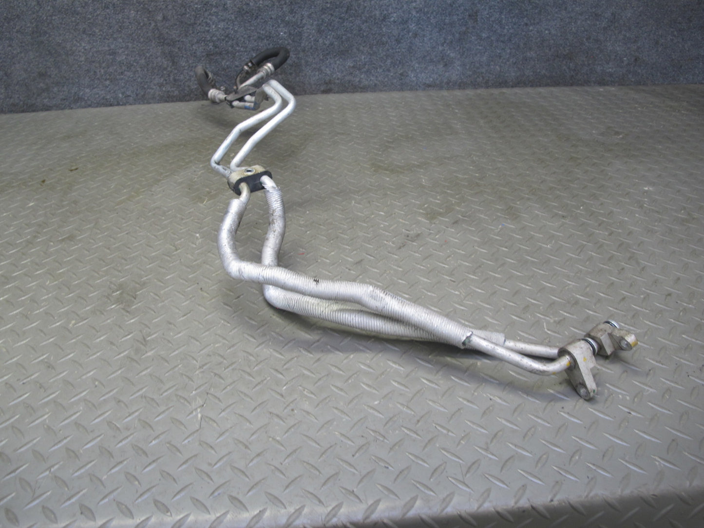 2014-2018 BMW F15 X5 4.4L Automatic Transmission Oil Cooler Hose Pipe Line Set