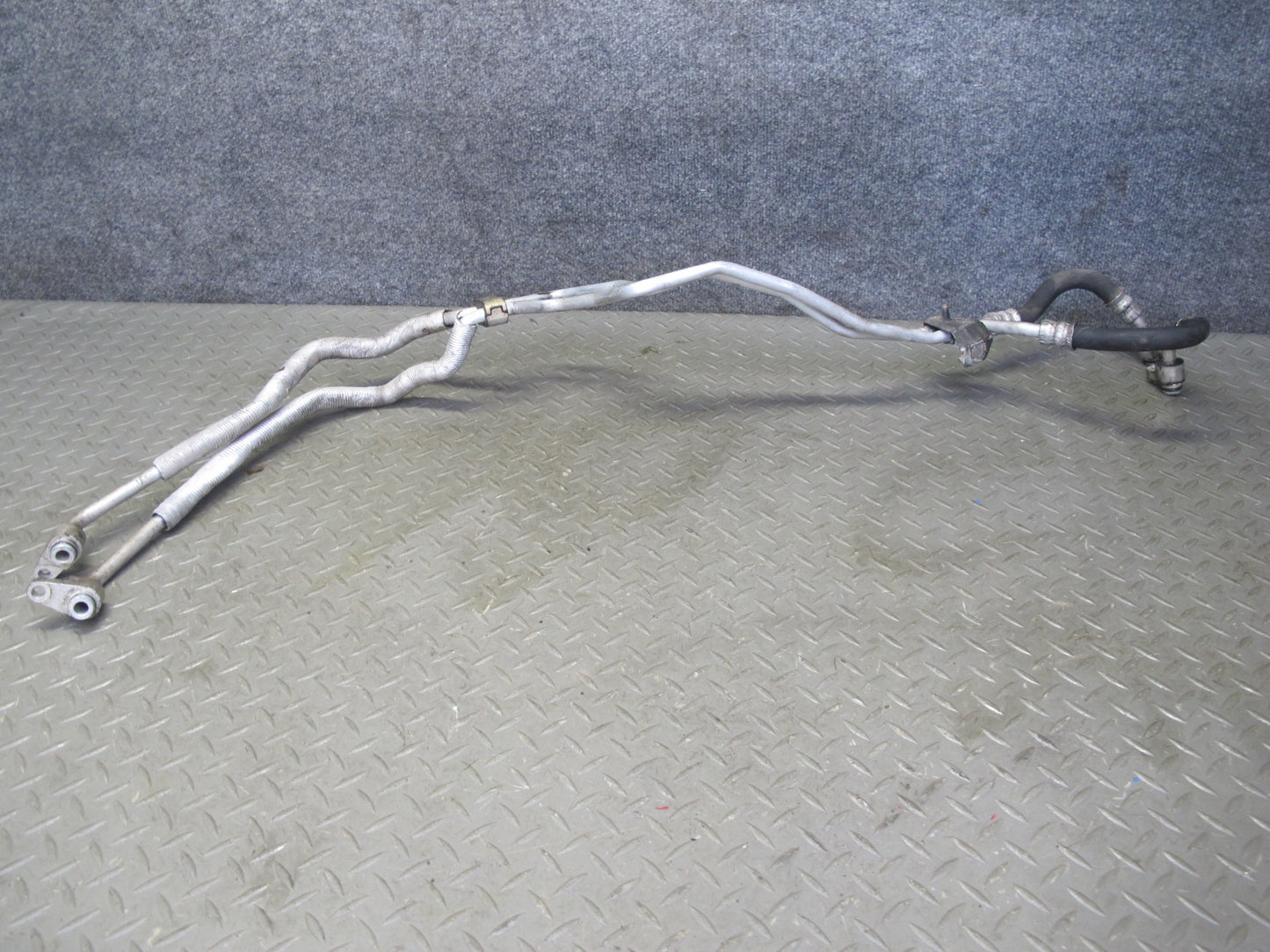 2014-2018 BMW F15 X5 4.4L Automatic Transmission Oil Cooler Hose Pipe Line Set
