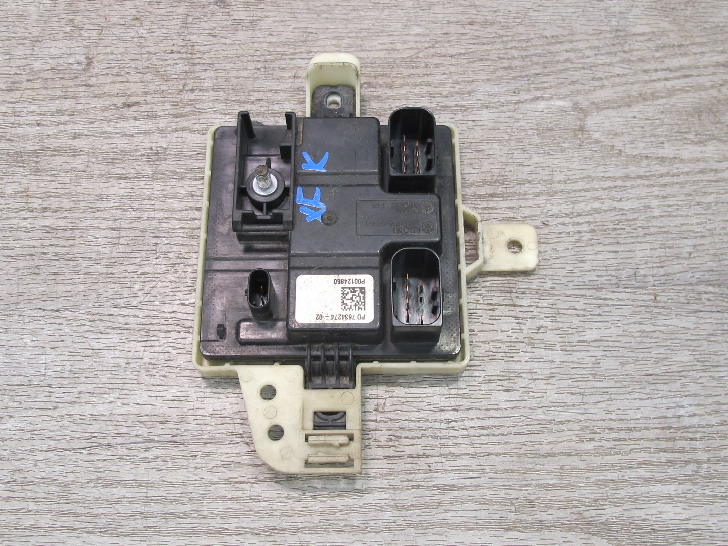 2014-2018 BMW F15 X5 Integrated Power Supply Control Module 7634274