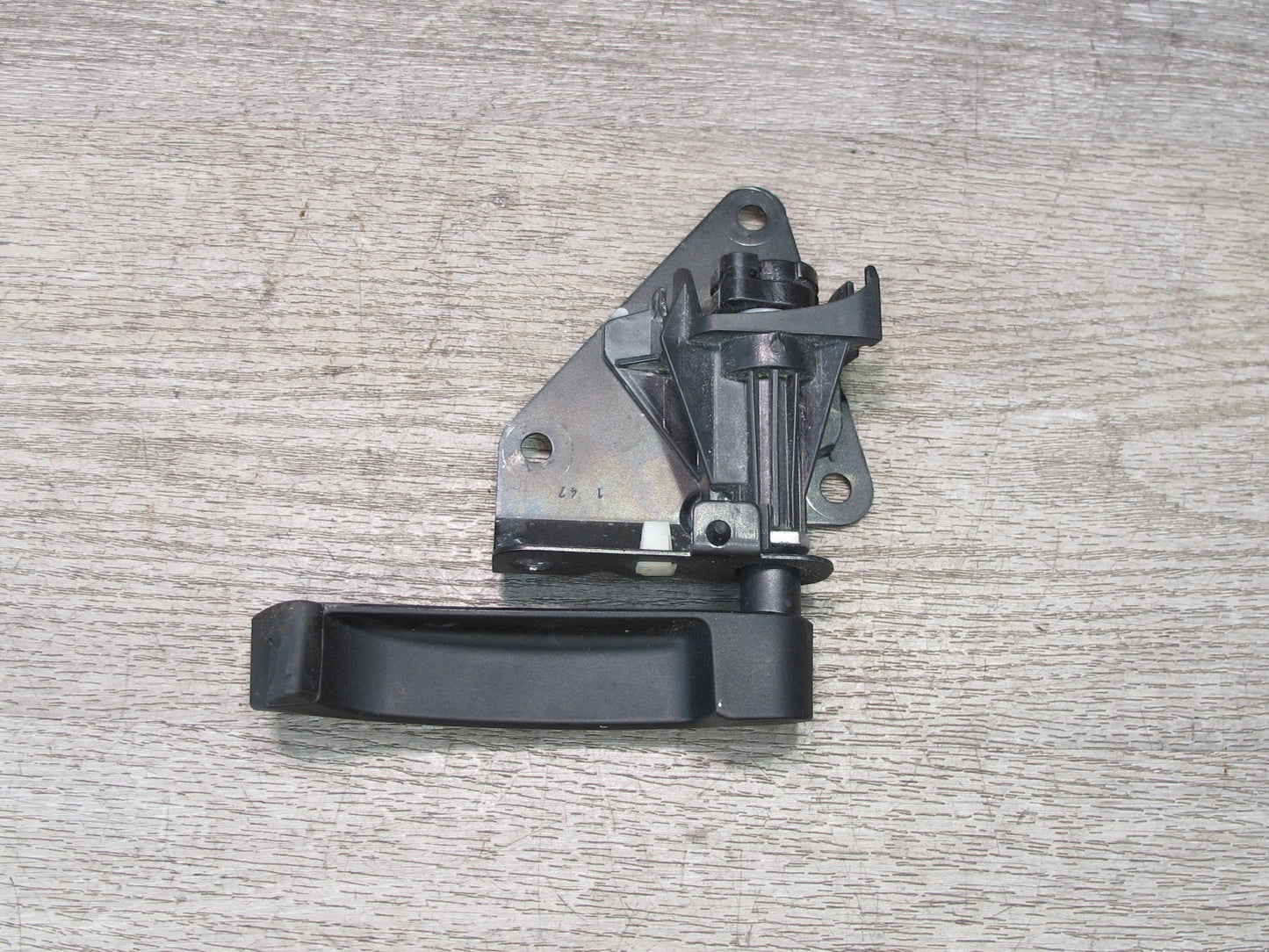 2014-2018 BMW F15 X5 Rear Trunk Tailgate Release Handle 7162149
