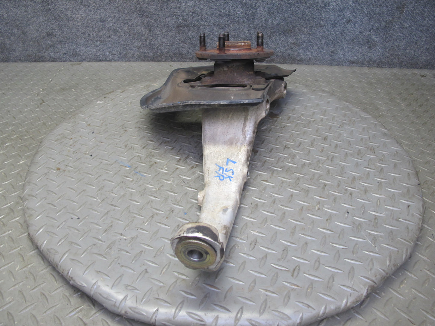 01-06 Lexus LS430 UCF30L RWD Front Right Spindle Knuckle Wheel Hub Bearing OEM