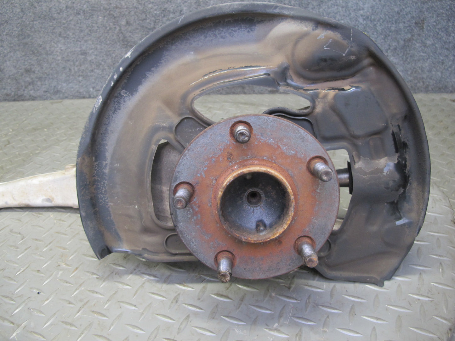 01-06 Lexus LS430 UCF30L RWD Front Right Spindle Knuckle Wheel Hub Bearing OEM