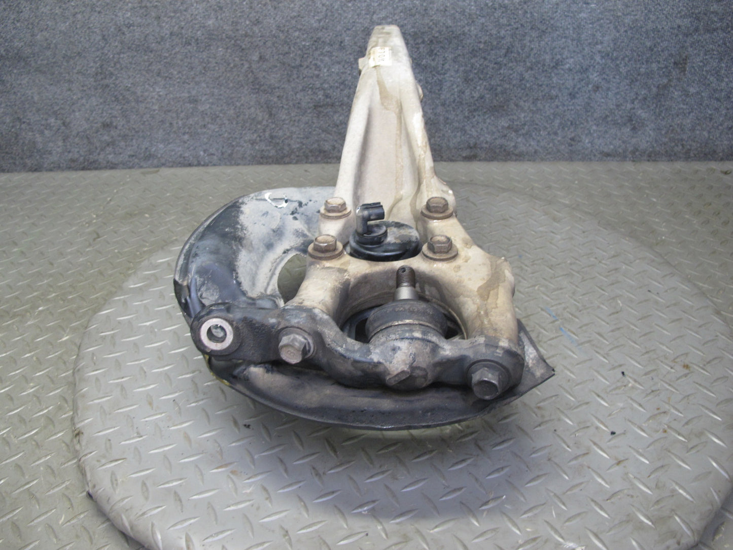 01-06 Lexus LS430 UCF30L RWD Front Right Spindle Knuckle Wheel Hub Bearing OEM