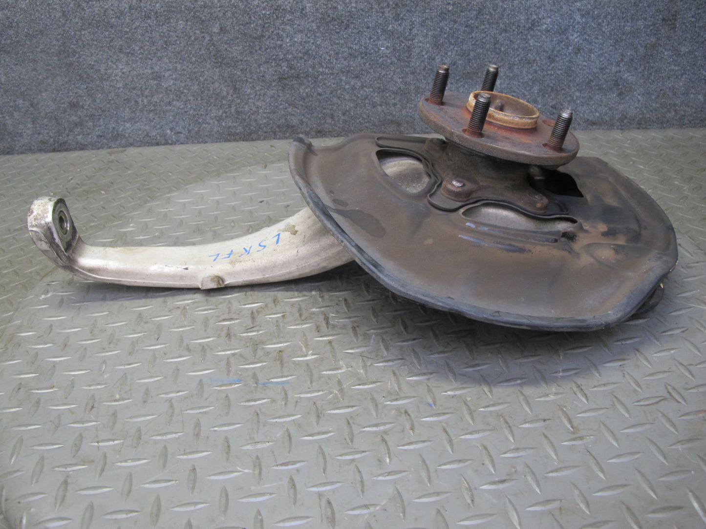 01-06 Lexus LS430 UCF30L RWD Front Left Spindle Knuckle Wheel Hub Bearing OEM