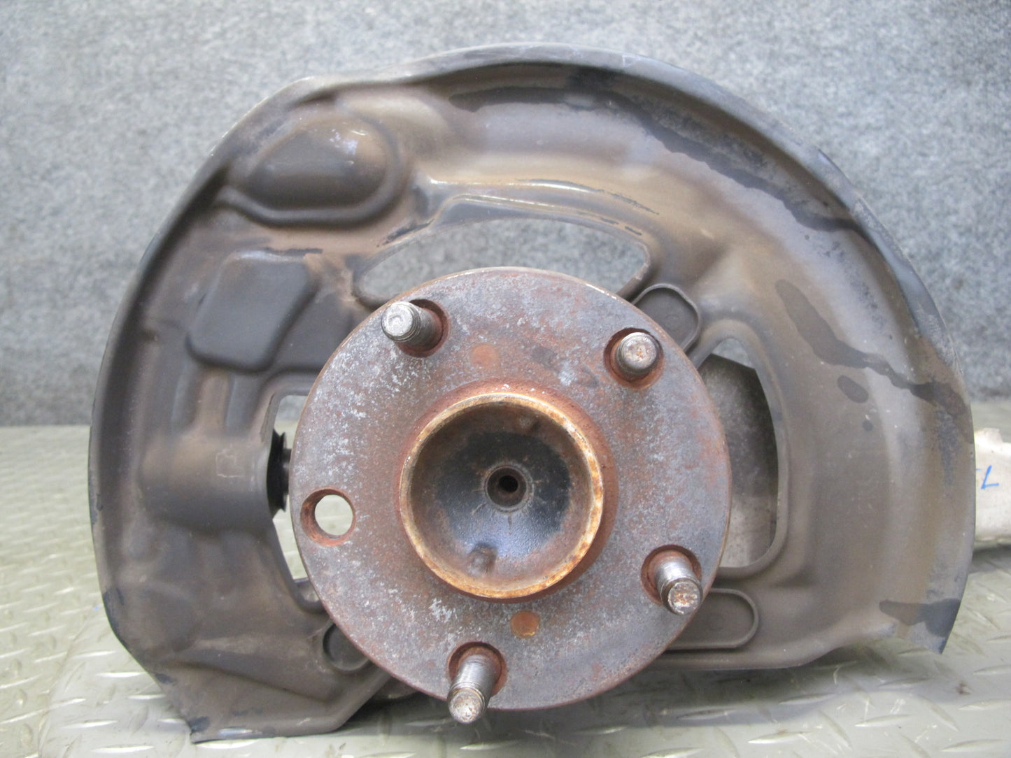 01-06 Lexus LS430 UCF30L RWD Front Left Spindle Knuckle Wheel Hub Bearing OEM