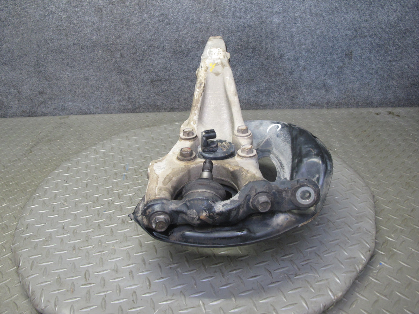 01-06 Lexus LS430 UCF30L RWD Front Left Spindle Knuckle Wheel Hub Bearing OEM