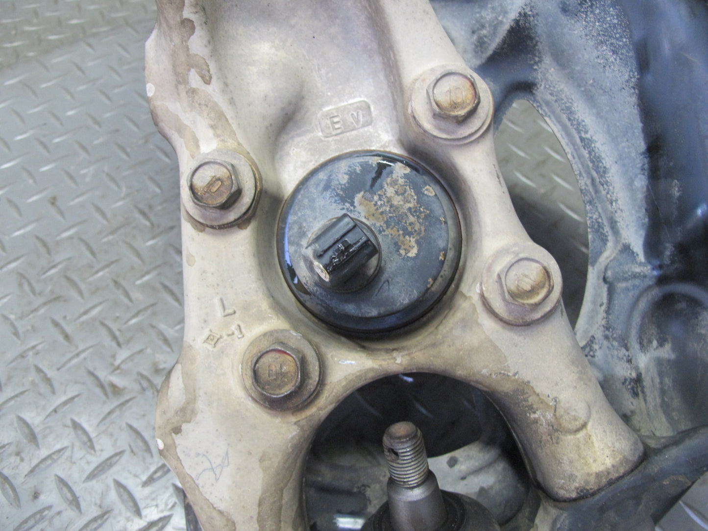01-06 Lexus LS430 UCF30L RWD Front Left Spindle Knuckle Wheel Hub Bearing OEM