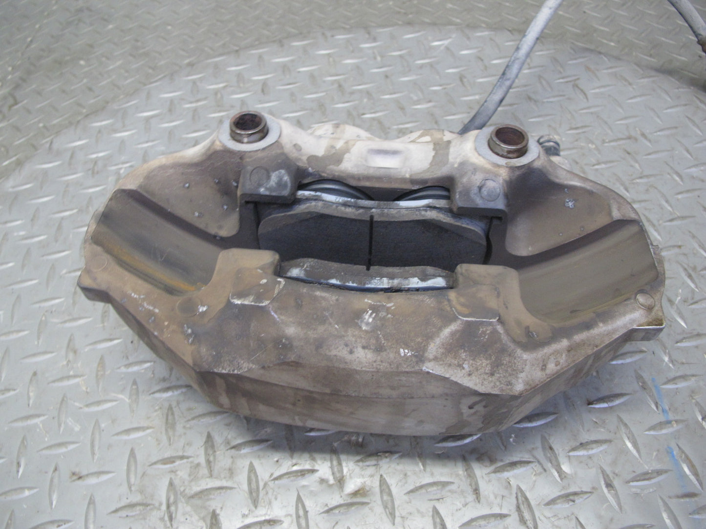 01-06 Lexus UCF30L LS430 Set of 2 Front Left & Right Sumitomo Brake Caliper OEM