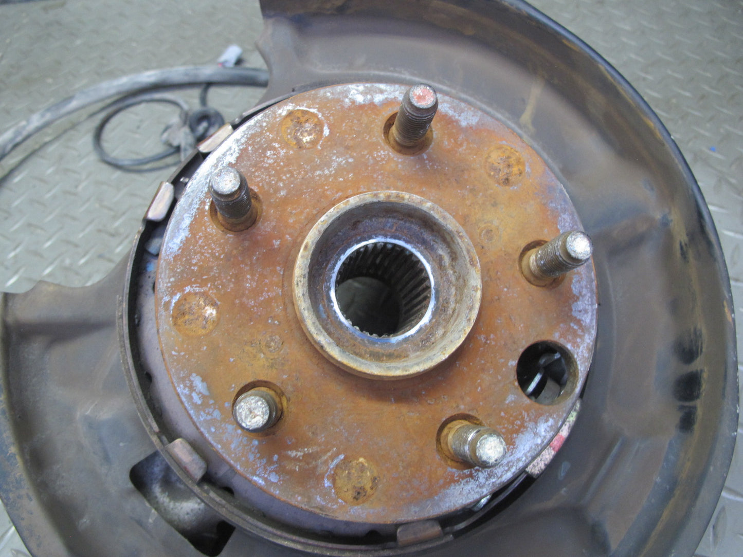 01-06 Lexus LS430 UCF30L RWD Rear Right Spindle Knuckle Wheel Hub Bearing OEM