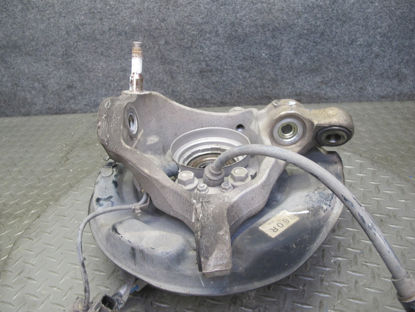 01-06 Lexus LS430 UCF30L RWD Rear Right Spindle Knuckle Wheel Hub Bearing OEM